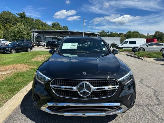 New 2027 Obsidian Black Metallic Mercedes-Benz GLC 300 image 8
