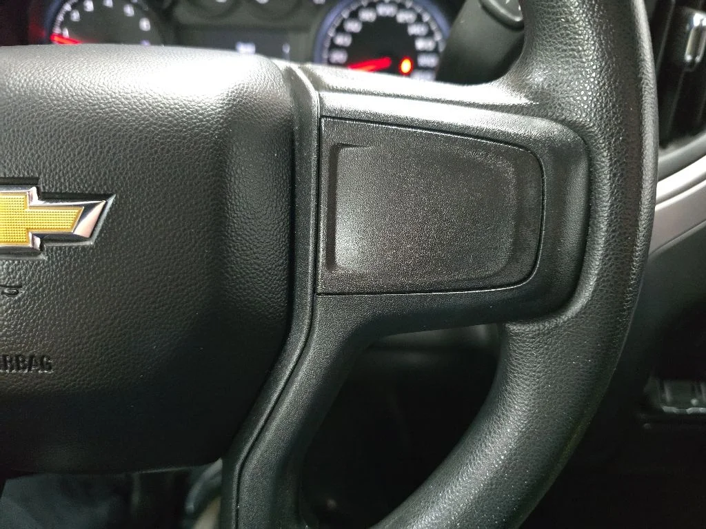 Used 2023 Red Chevrolet Custom image 20