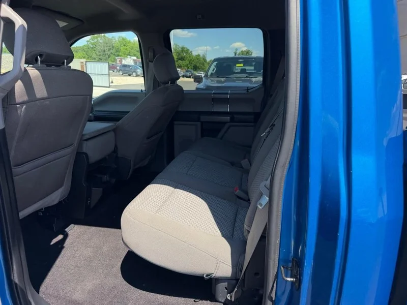Certified Used 2019 Velocity Blue Metallic Ford XLT image 9
