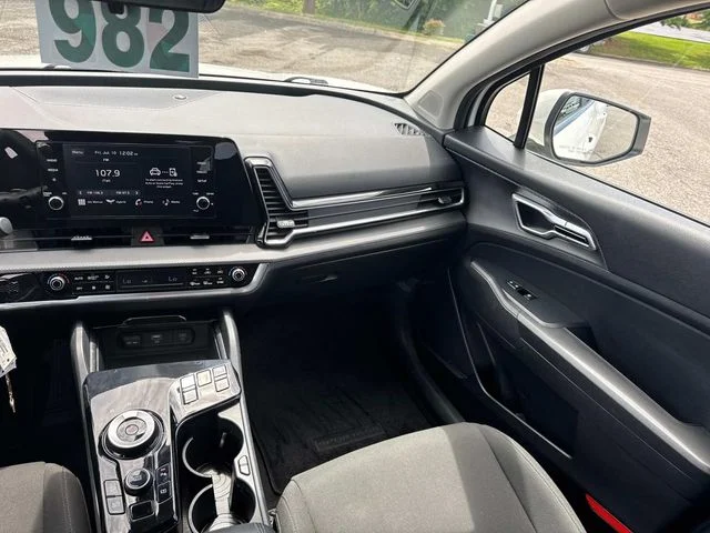 Used 2024 White Kia LX image 18