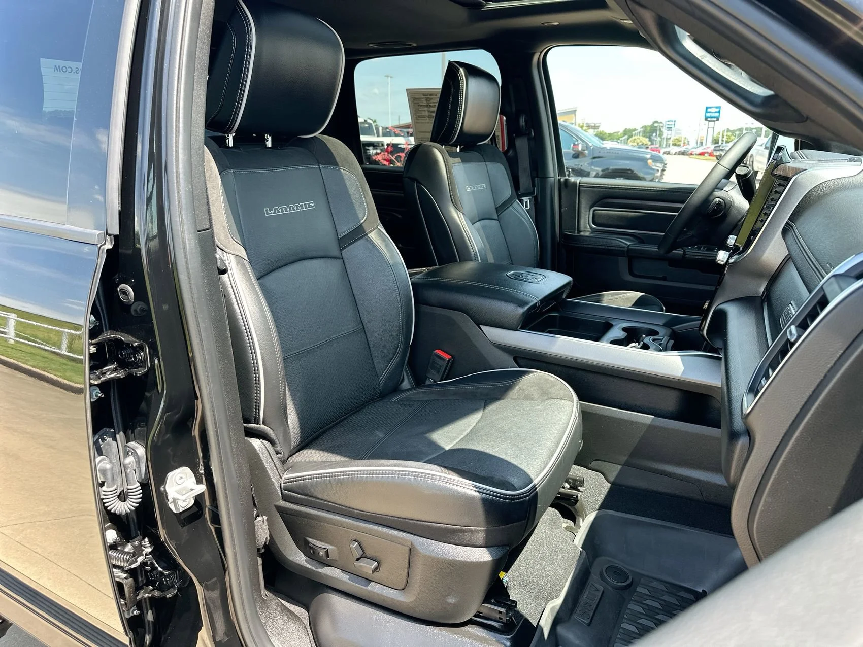 Used 2025 Diamond Black Crystal Pearlcoat Ram Laramie image 26