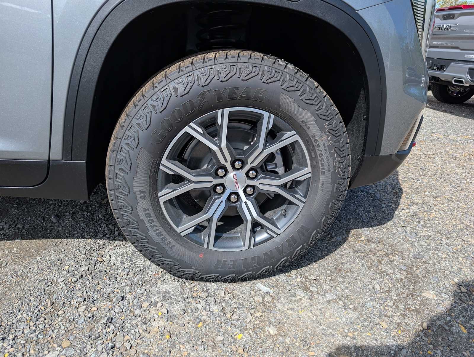 2026 GMC Acadia AT4 - Photo 3