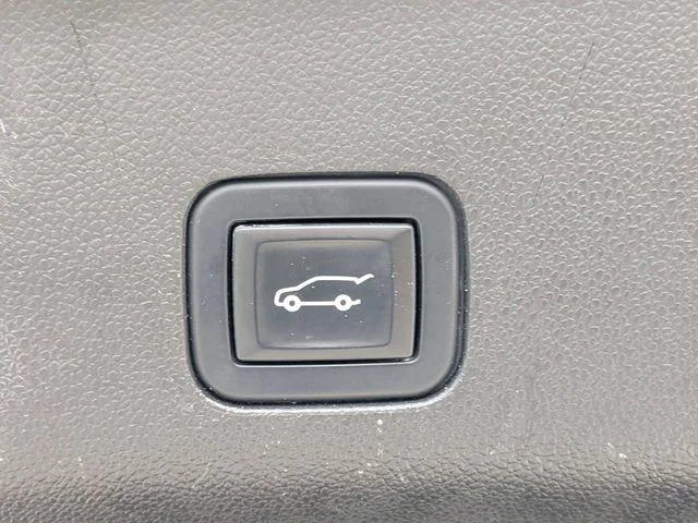 Used 2021 Black Chevrolet LT image 13