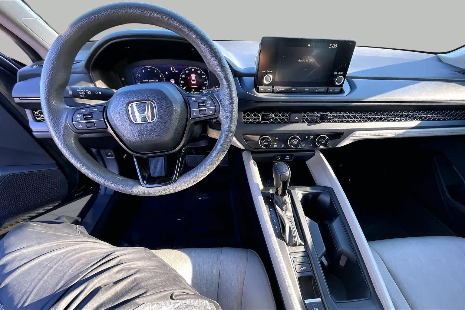 Used 2024 Meteorite Gray Metallic Honda 1.5T LX image 16