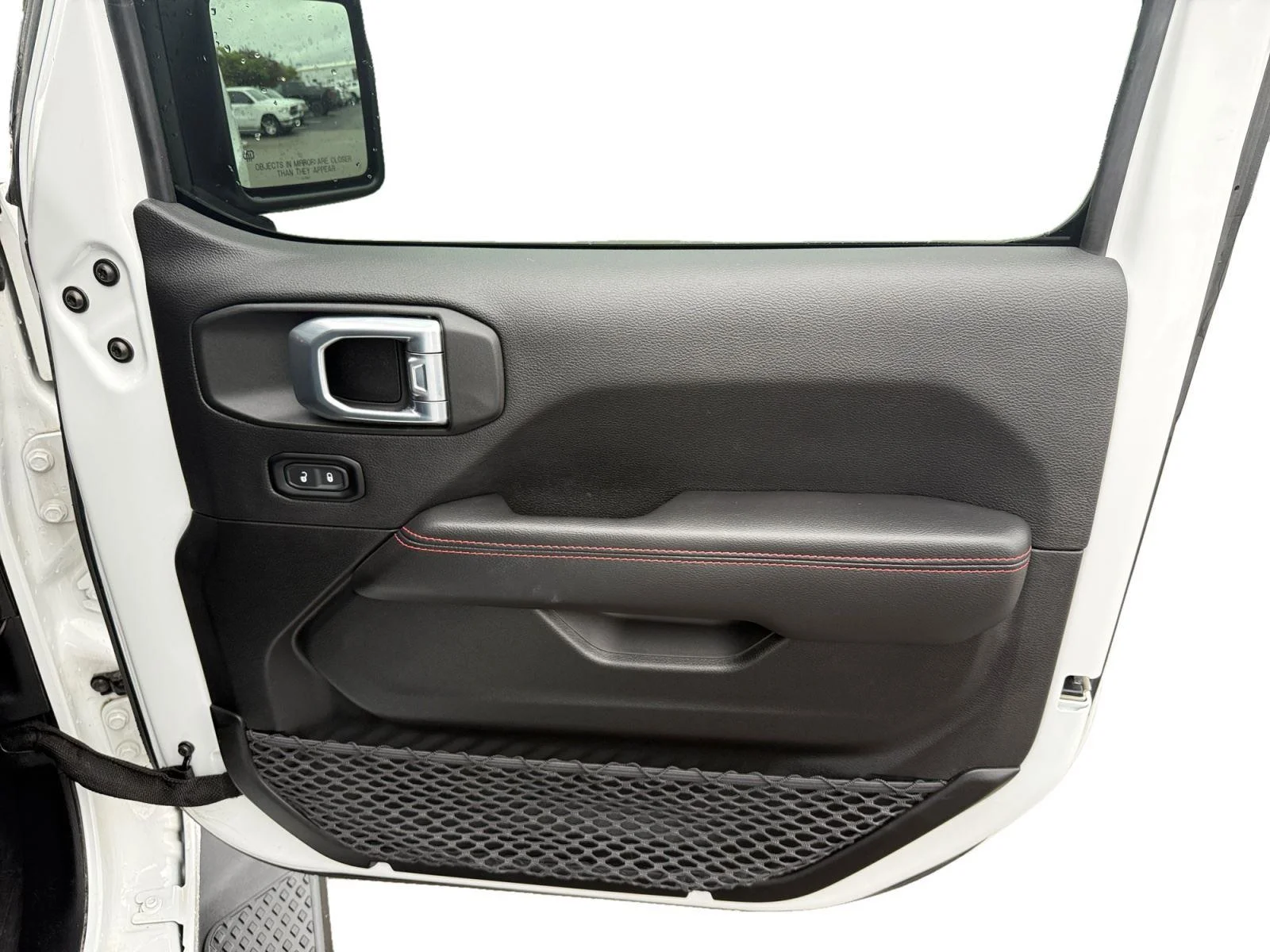 Used 2022 Bright White Clearcoat Jeep Rubicon image 24