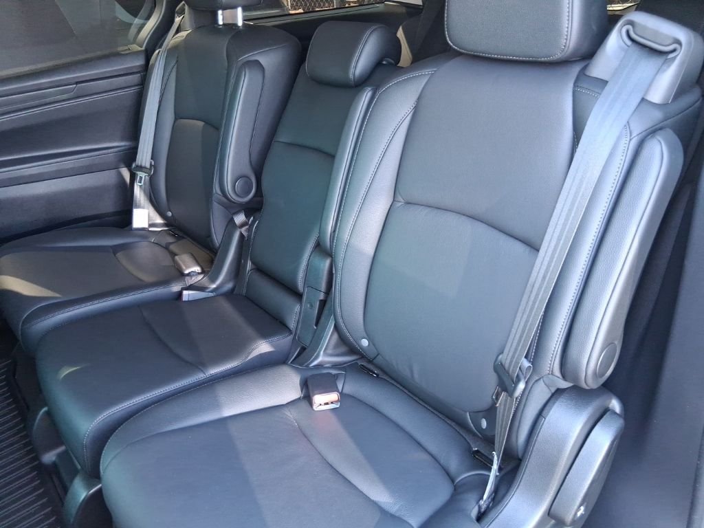 Used 2025 Black Honda EX-L image 7