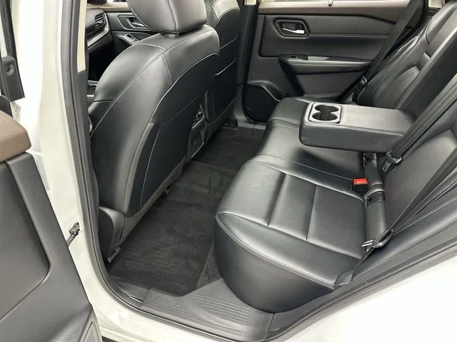 Used 2023 White Nissan SV image 22