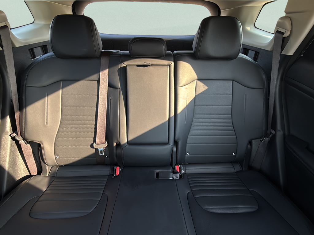 Used 2024 Snow White Pearl Kia SX-Prestige image 33