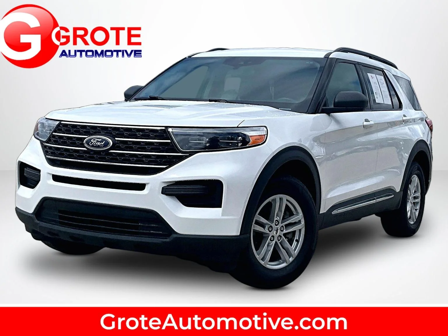Used 2022 White Ford XLT image 1