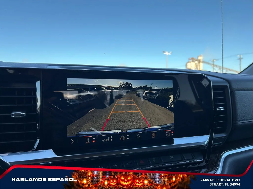 New 2026 Sterling Metallic GMC Elevation image 31