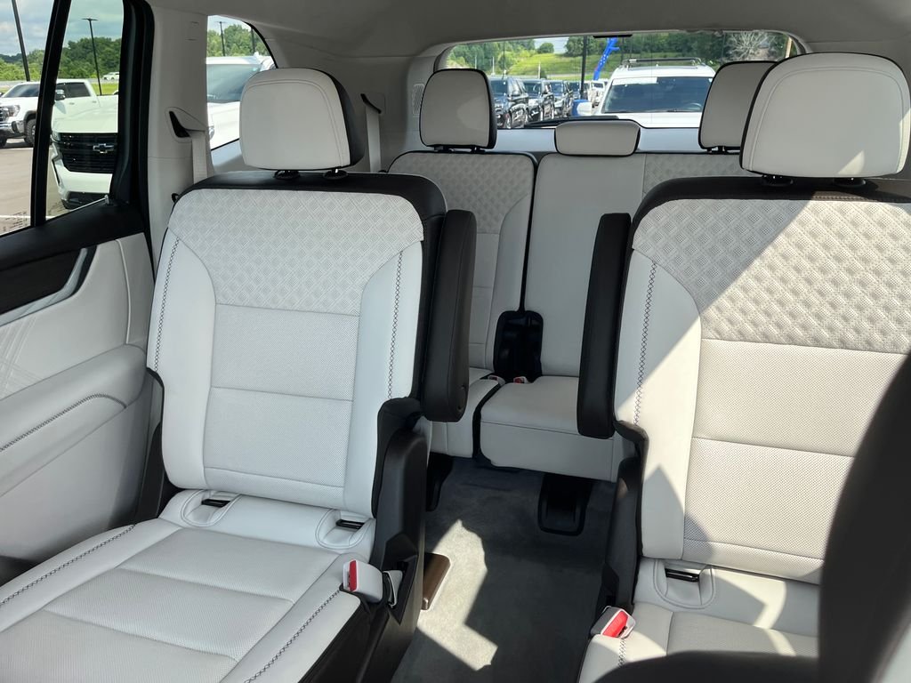 Used 2025 Black GMC Denali image 13