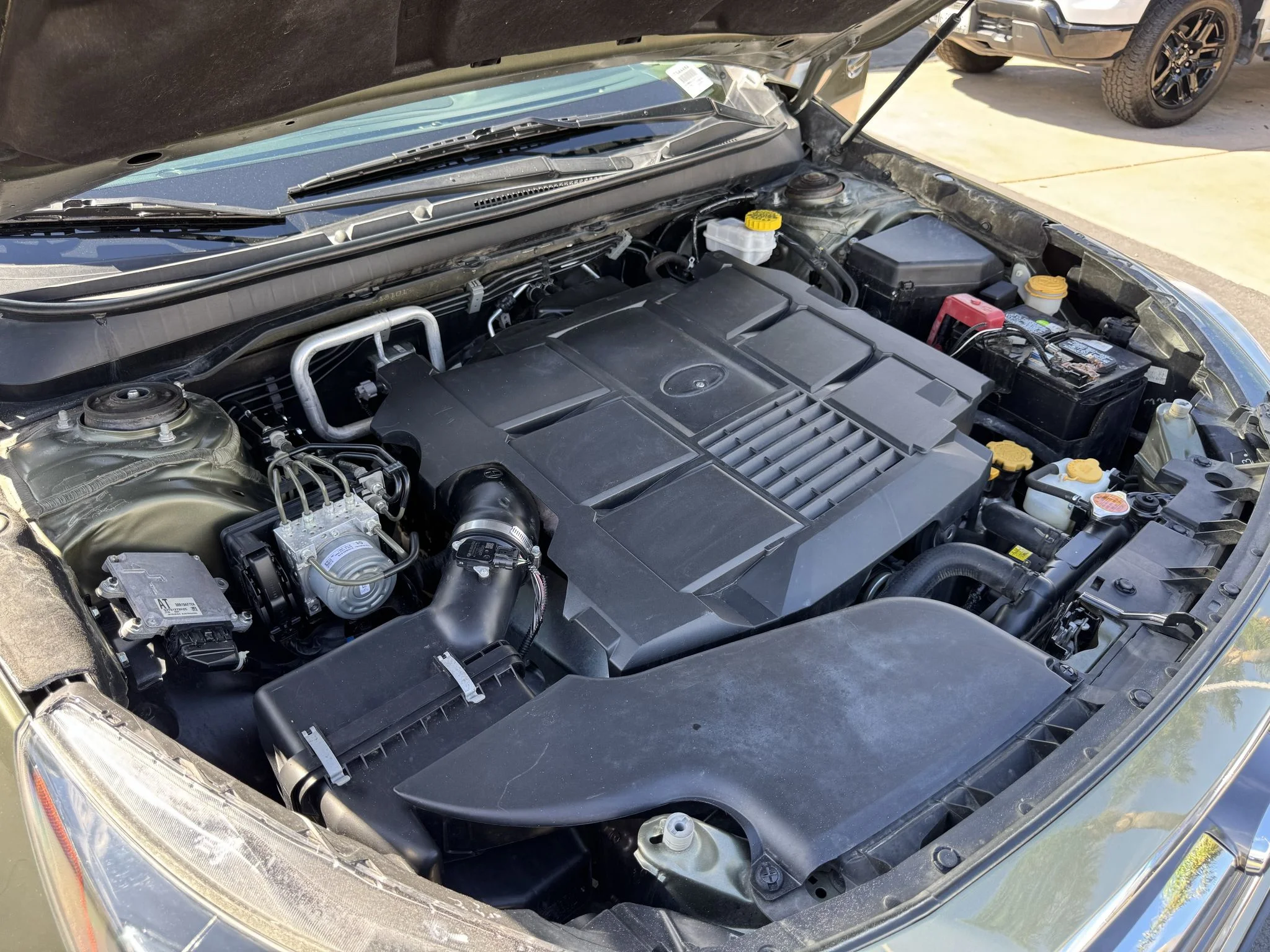 Used 2018 Wilderness Green Metallic Subaru Limited image 31