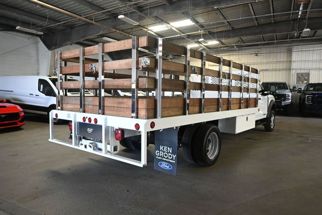 2025 Ford F-550 Super Duty Chassis Cab XL - Photo 8