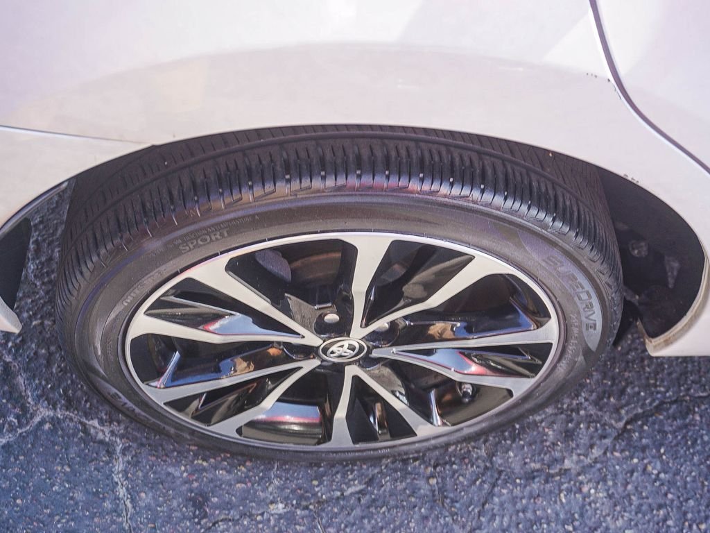 Used 2018 White Toyota SE image 8