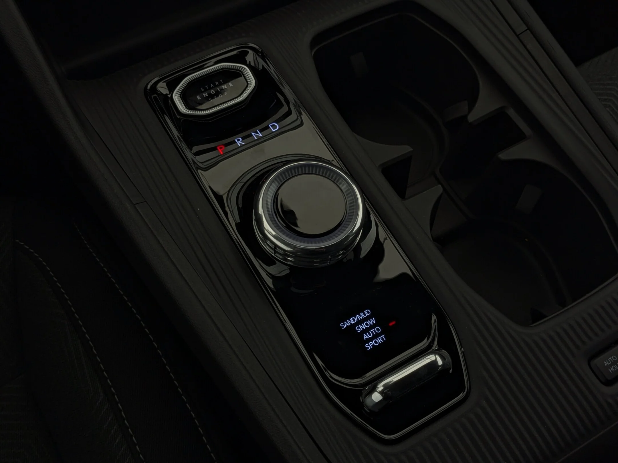 New 2026 Black Jeep Laredo - - Hybrid - Mopar Interior Protection Pkg - Adaptive Cruise - 12.3 Display & More! image 21