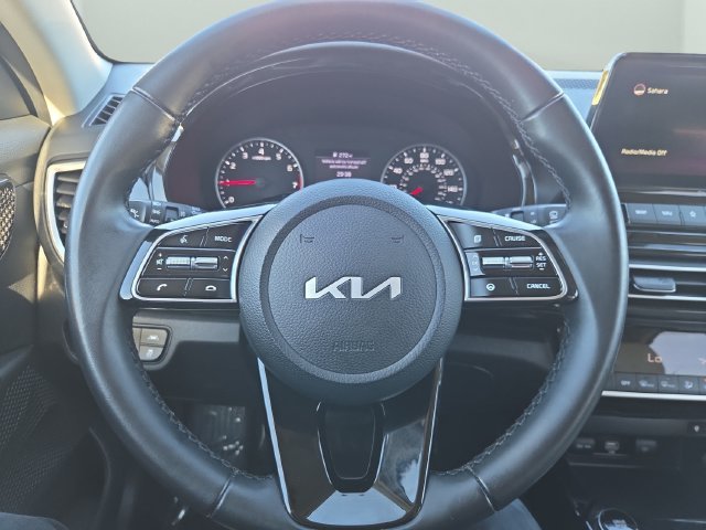 Certified Used 2022 Gray Kia EX image 24