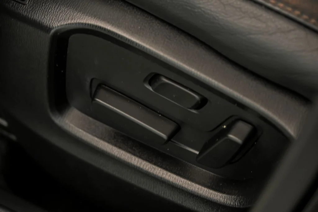 Used 2019 Black Mazda Grand Touring image 18