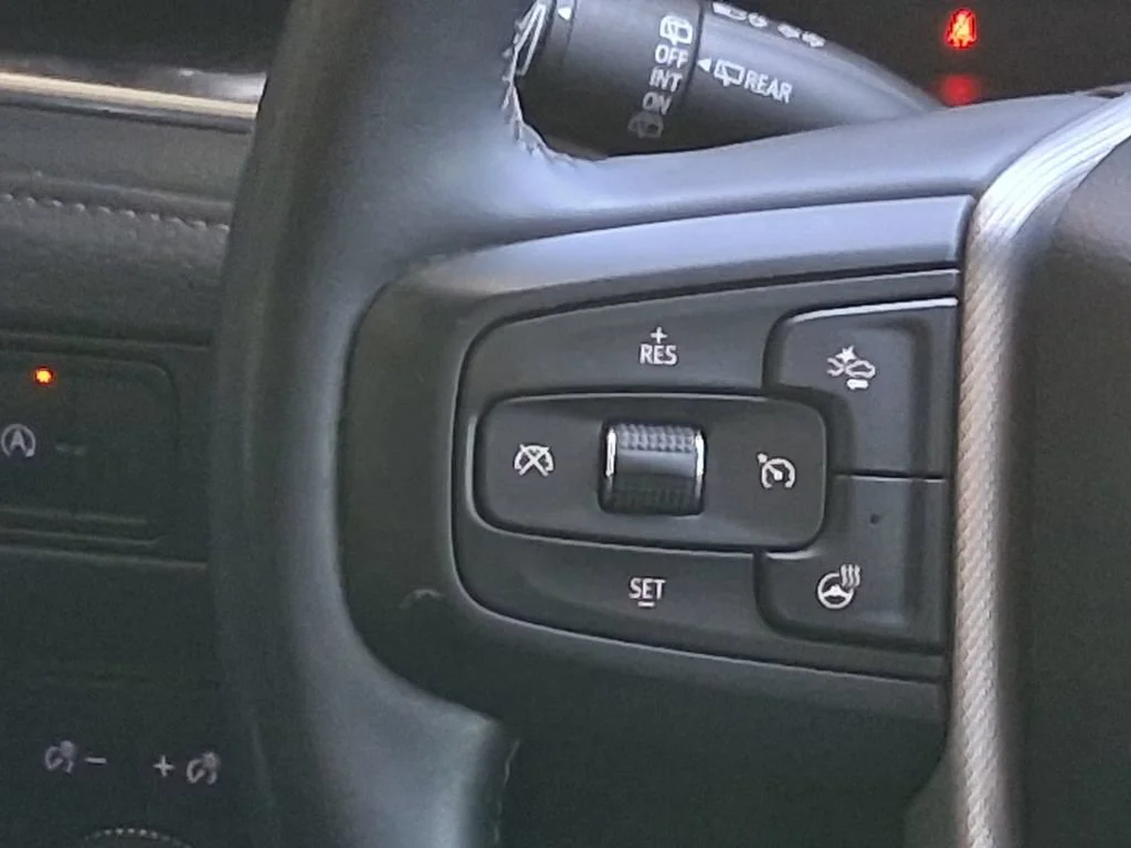 Used 2023 Summit White GMC Denali image 12