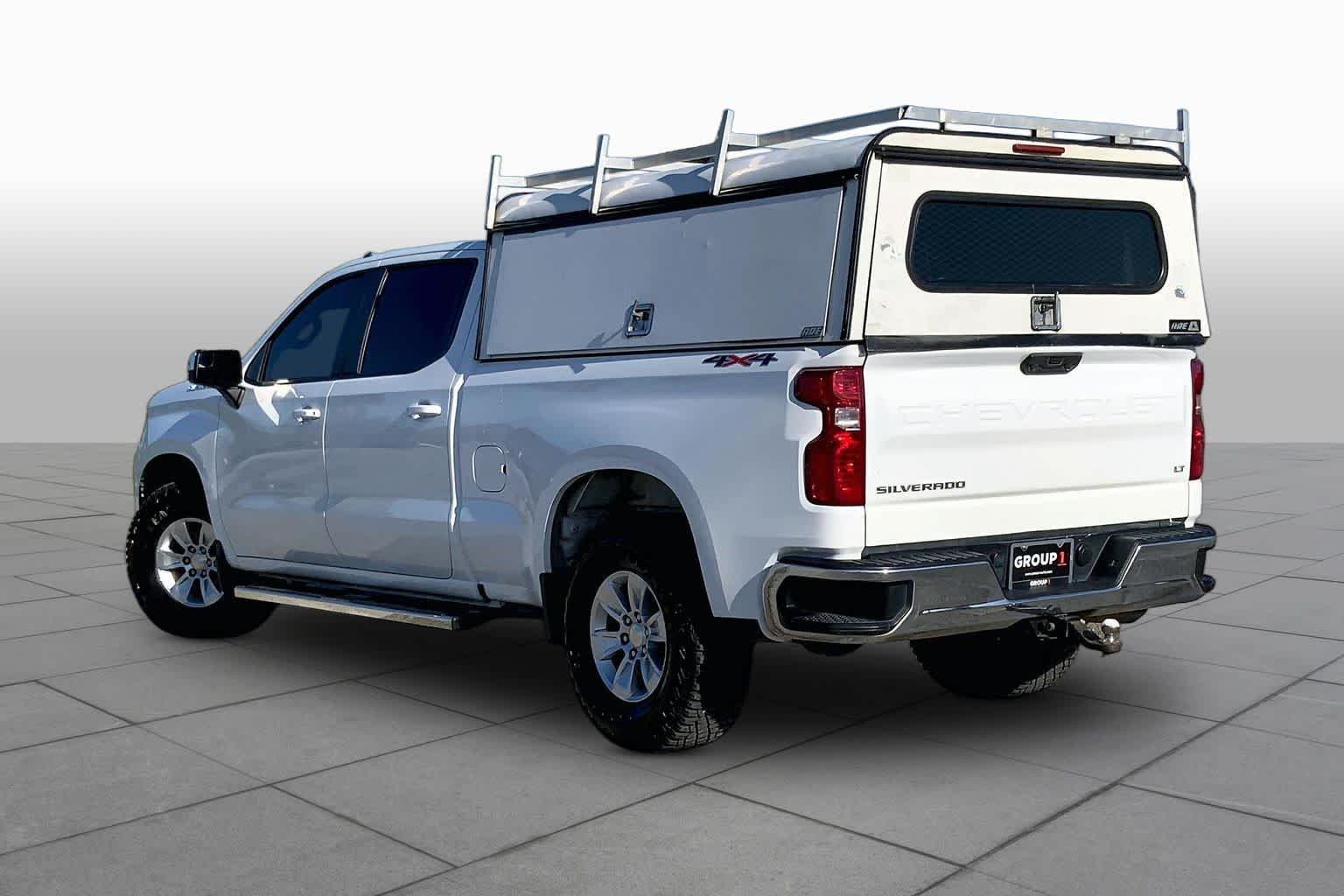 Used 2023 Summit White Chevrolet LT image 12