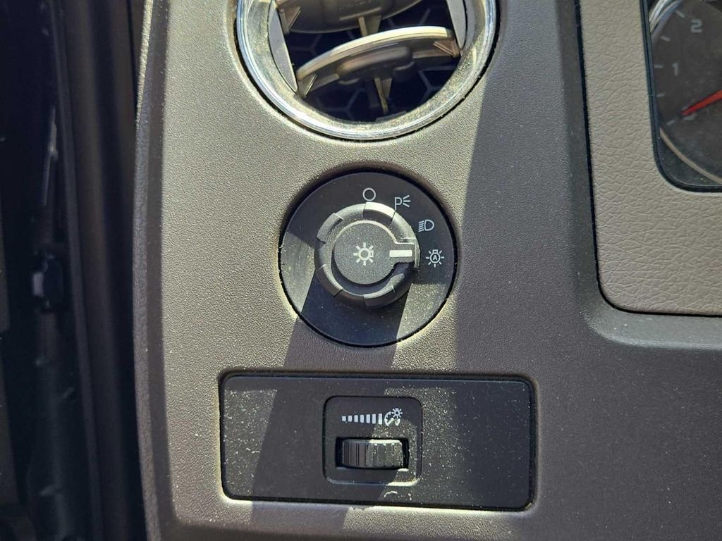 Used 2010 Black Ford XLT image 20