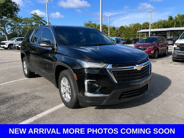 2023 Chevrolet Traverse LS