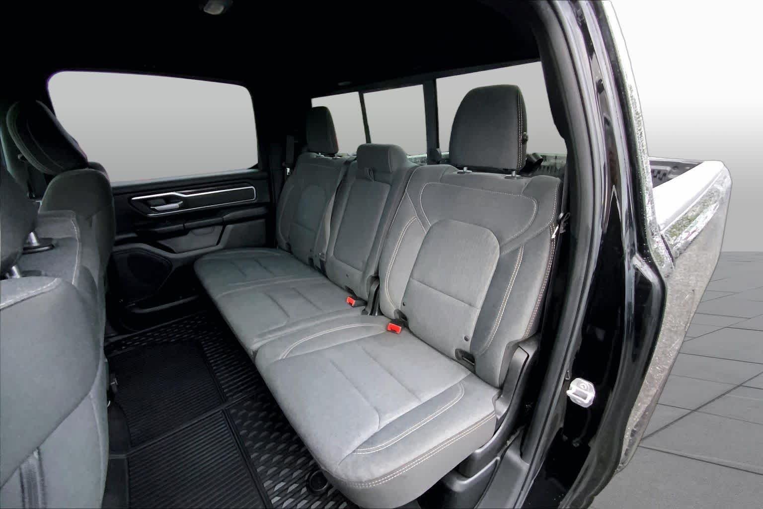 Used 2019 Diamond Black Crystal Pearlcoat Ram Big Horn/Lone Star image 20