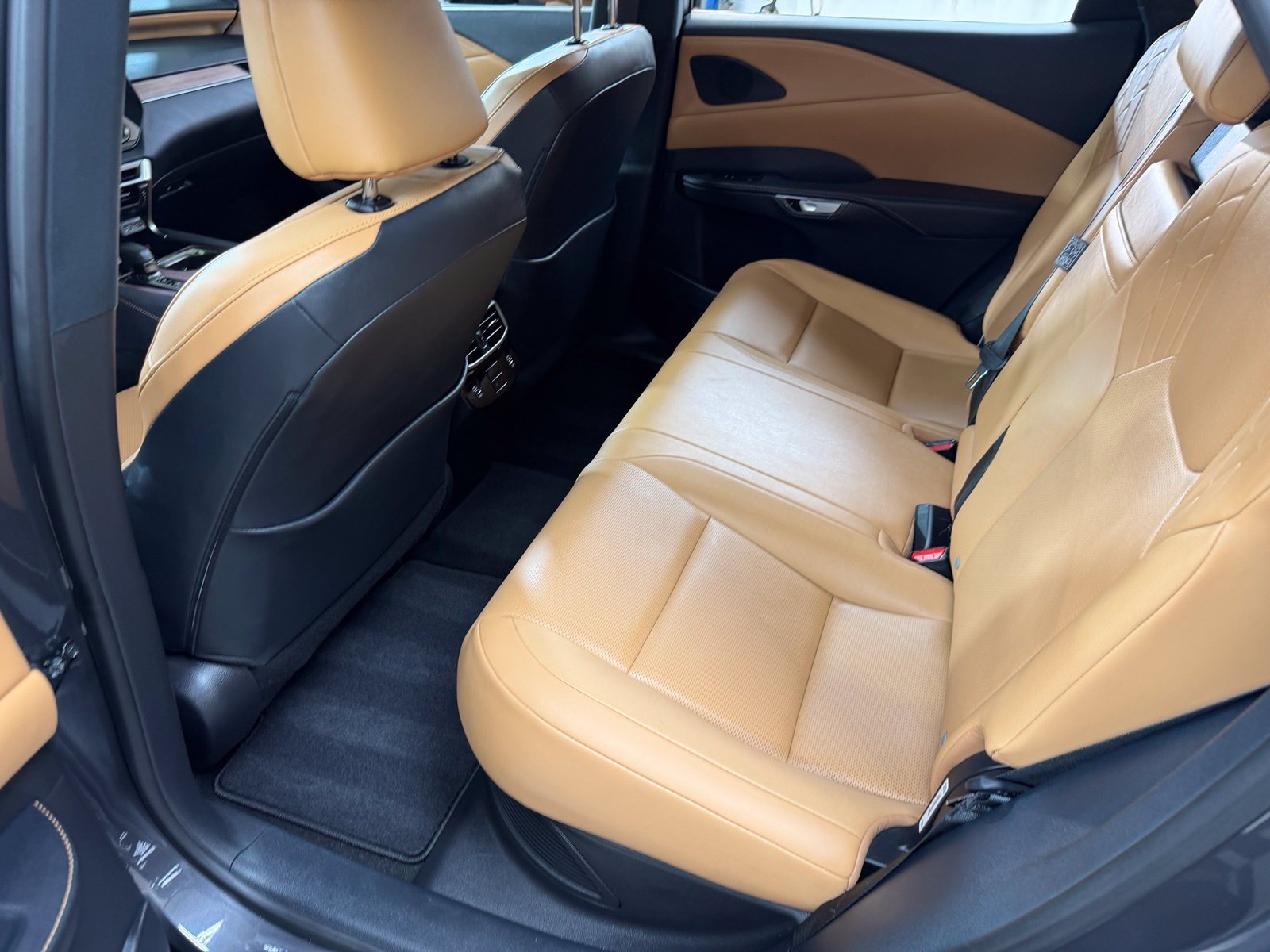 Used 2026 Gray Lexus 350h Premium image 8