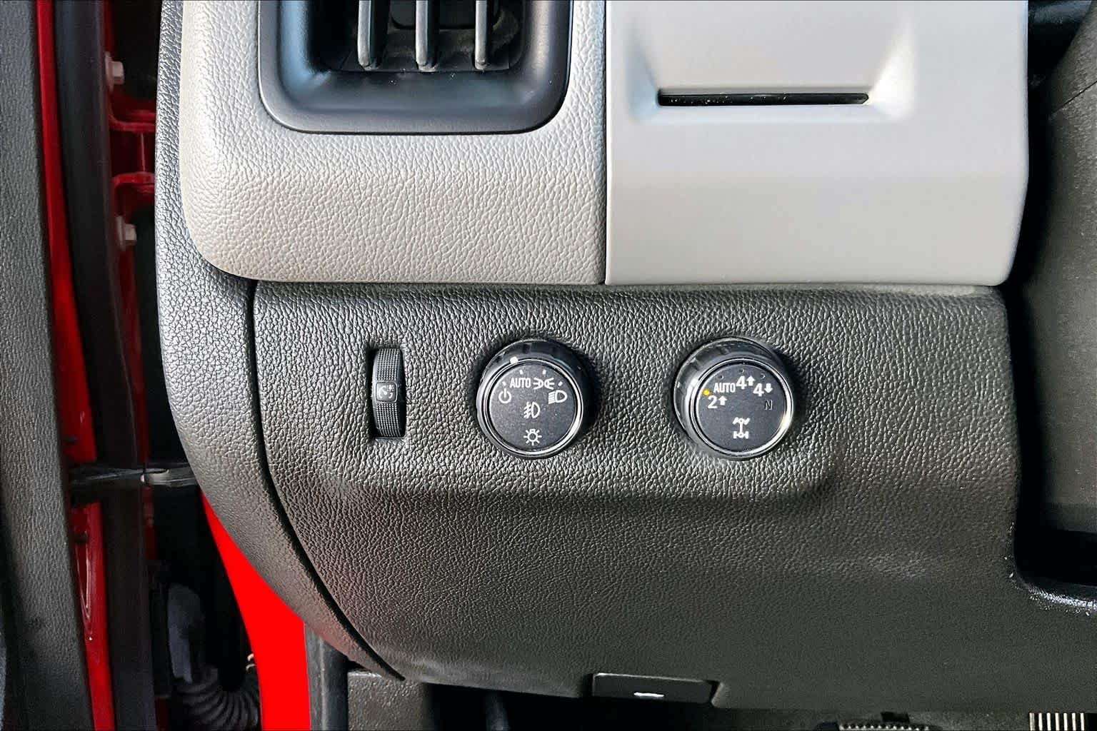 Used 2018 Red Hot Chevrolet 4WD LT image 33
