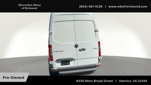 Used 2023 White Mercedes-Benz Cargo 144 WB image 9