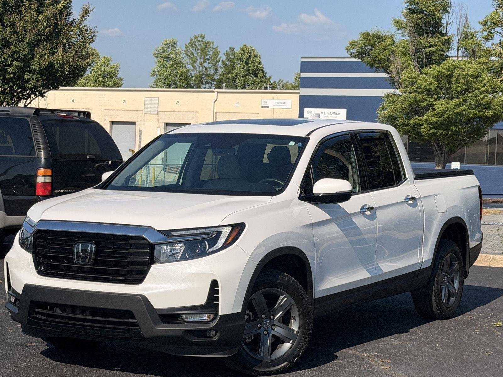 2023 Honda Ridgeline RTL-E AWD's photo