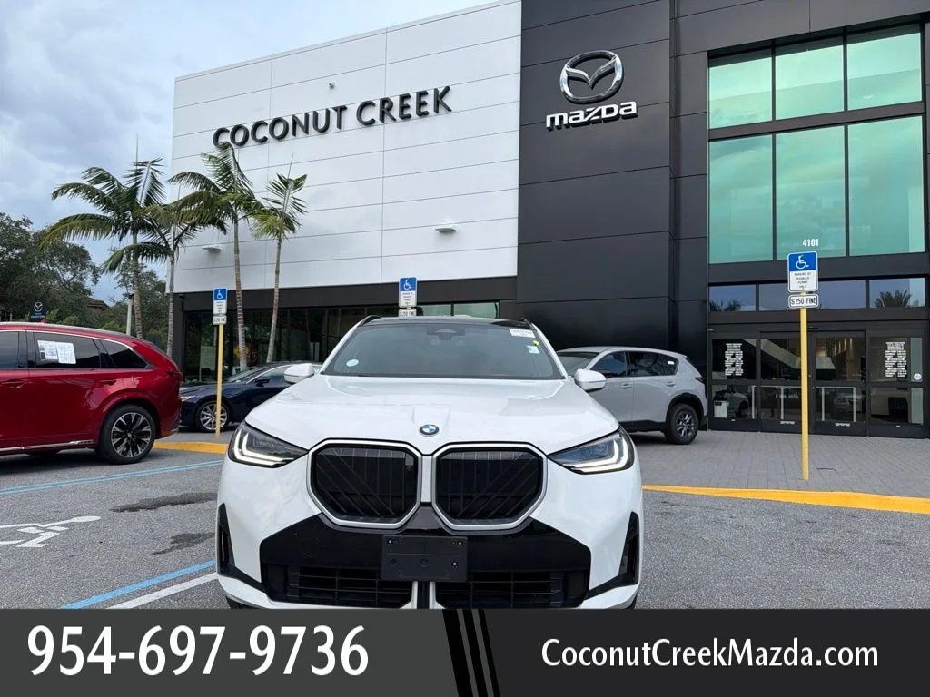 Used 2025 Alpine White BMW 30 xDrive image 1