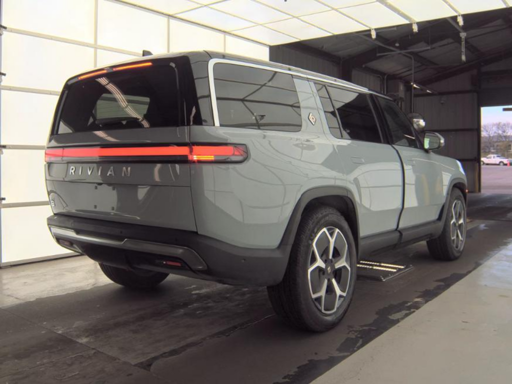 Used 2024 Rivian R1S Adventure with VIN 7PDSGBBA6RN038394 for sale in Plano, TX