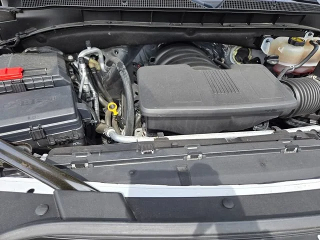 Used 2024 Summit White Chevrolet Premier image 22