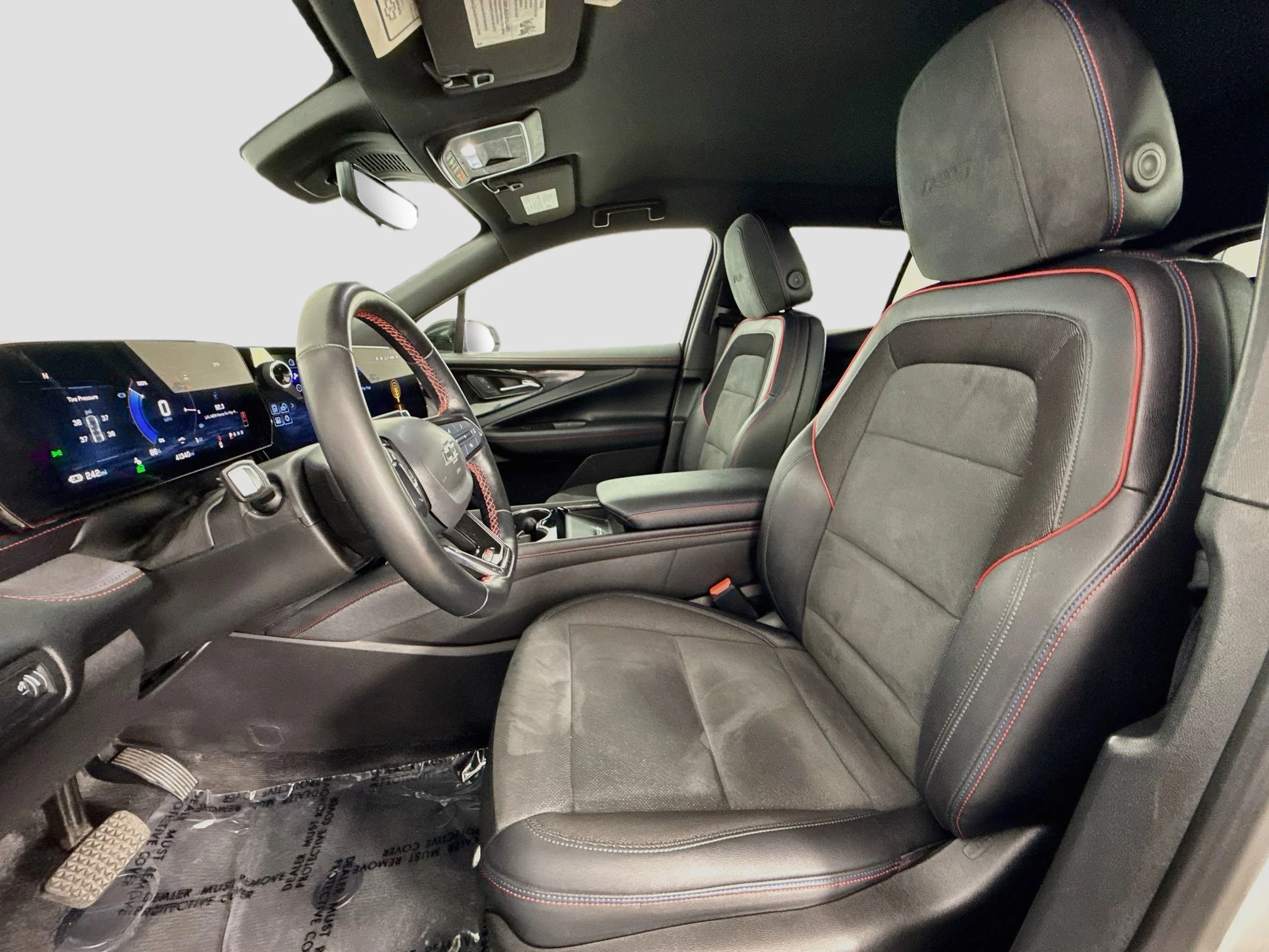 Used 2024 Summit White Chevrolet RS image 23