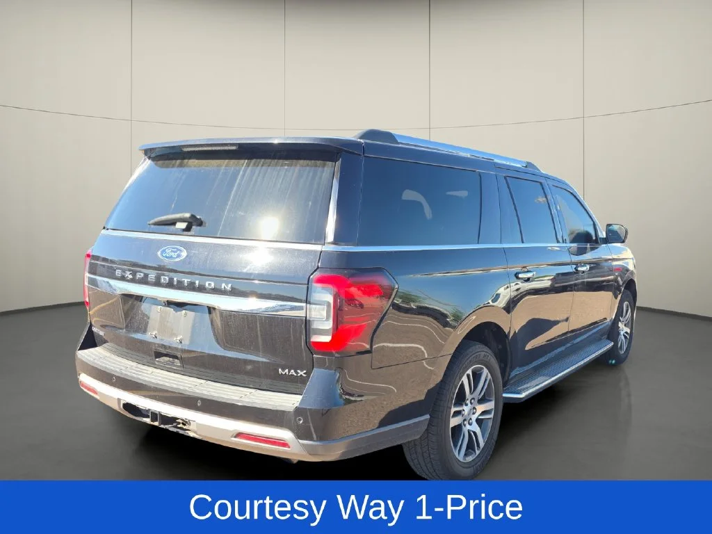 Used 2022 Black Ford Limited image 9
