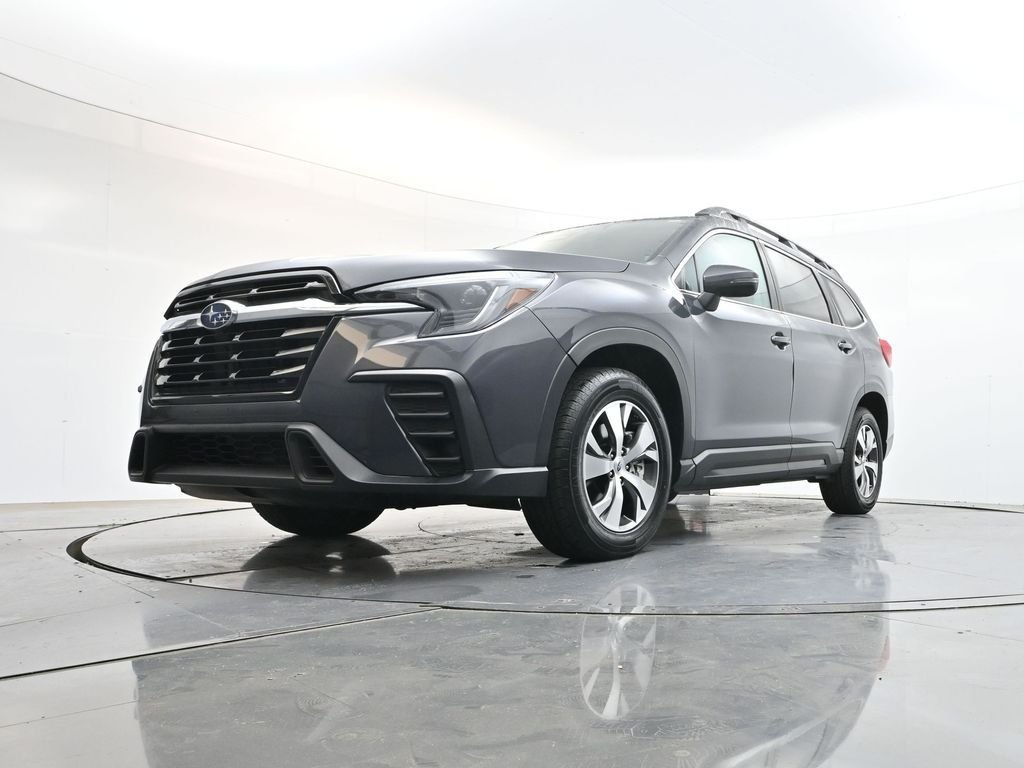 Used 2023 Gray Metallic Subaru Premium image 33