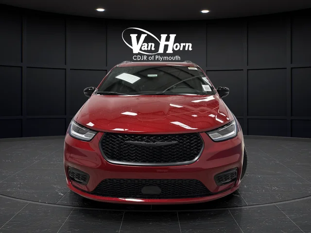New 2026 Red Hot Pearl-Coat Exterior Paint Chrysler Select image 11
