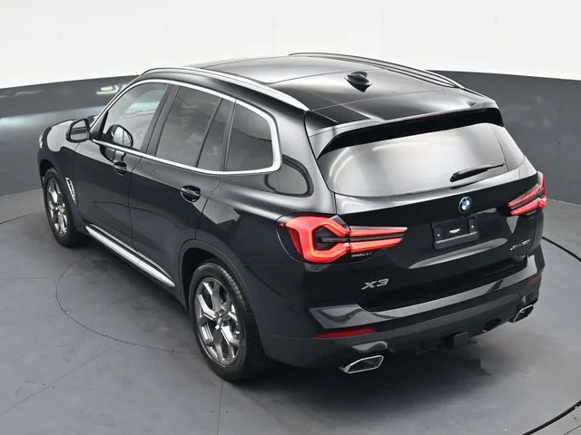 Used 2023 Black BMW xDrive30i image 29