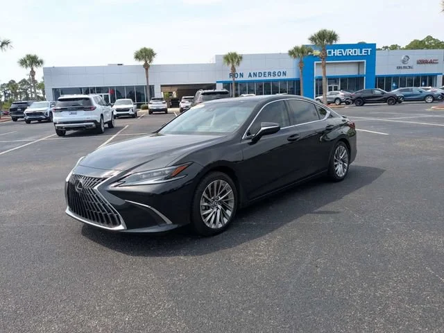 Used 2022 Caviar Lexus ES 350 Ultra Luxury image 7