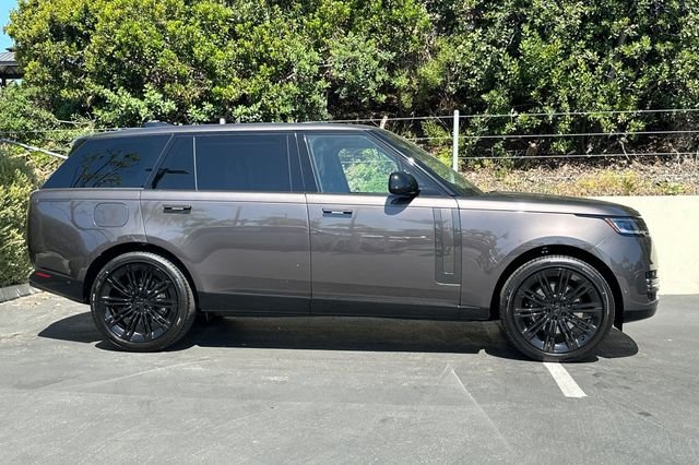 New 2026 Gray Land Rover SE image 6