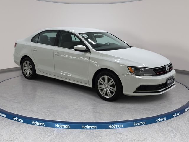Used 2017 White Volkswagen 1.4T S image 4