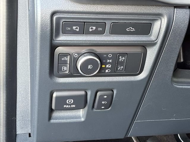 Used 2022 Black Ford Lariat image 29