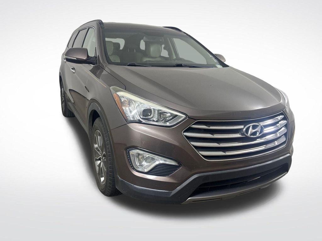 2014 Hyundai Santa Fe GLS's photo