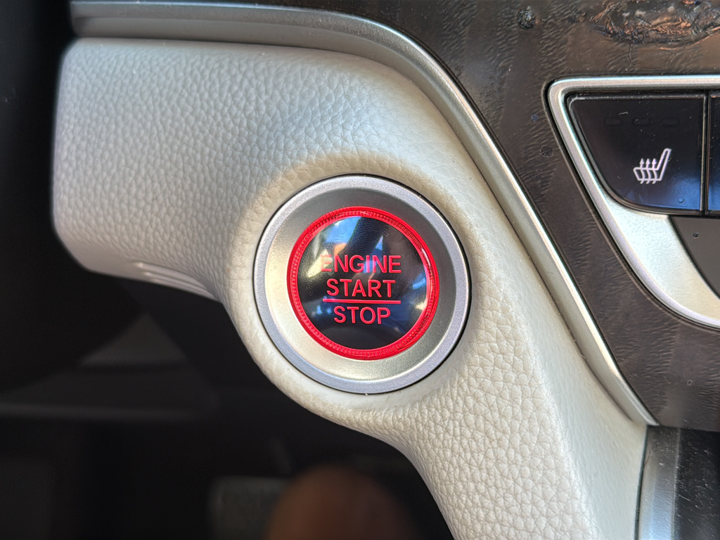 Used 2020 White Honda EX-L image 13