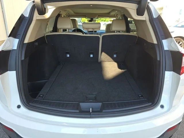 Used 2021 White Acura Base image 9