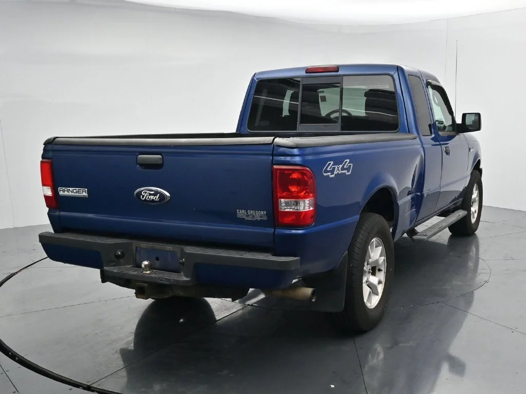 Used 2011 Blue Ford XLT image 5