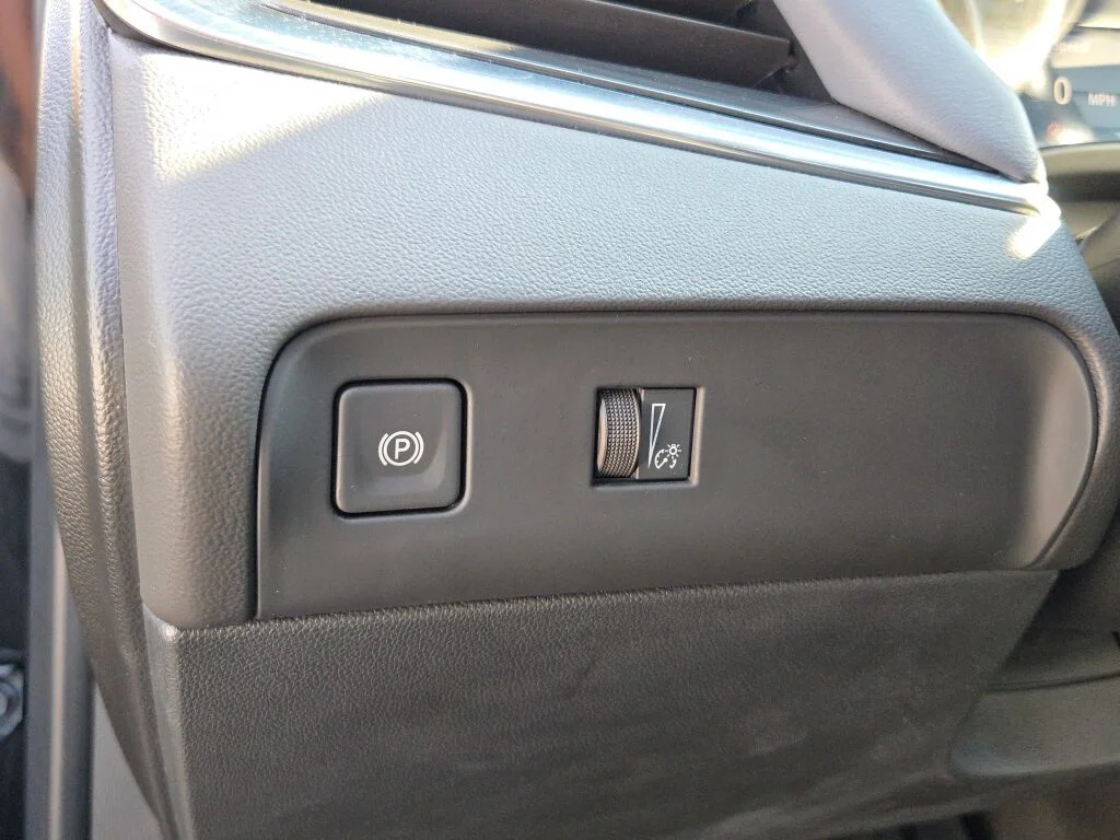 Used 2024 Black Buick Essence image 28