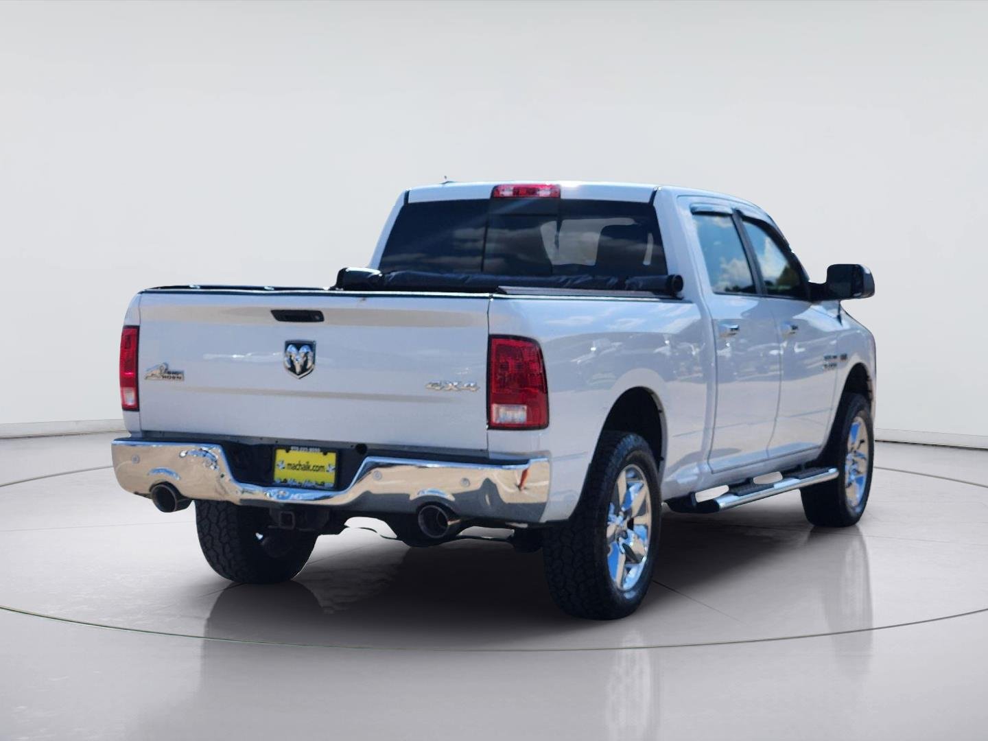 Used 2016 Bright White Clearcoat Ram Big Horn image 4