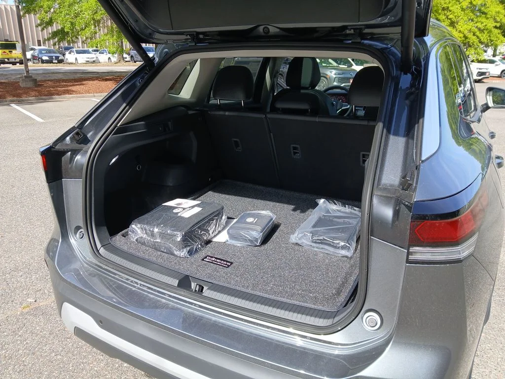New 2026 Silver Volkswagen 2.0T SE image 22