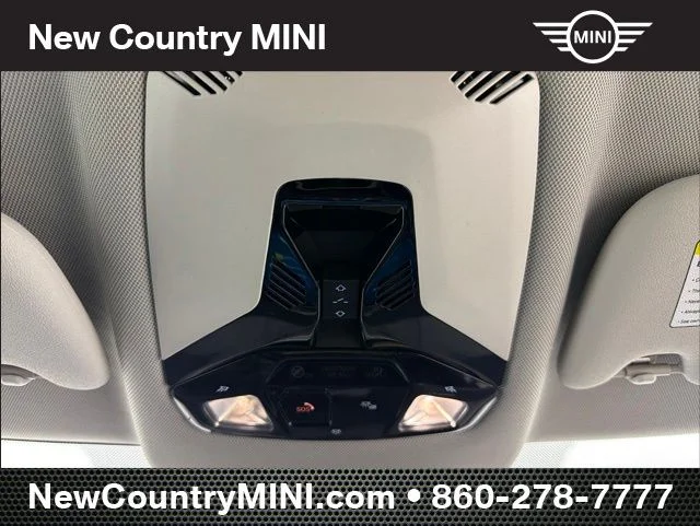 2025 MINI Hardtop 2 Door Base - Photo 22